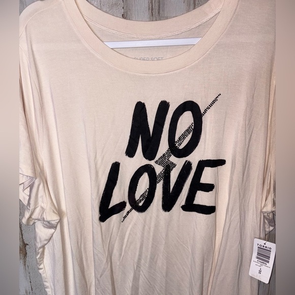 Torrid CLASSIC FIT Super Soft Crew Neck T-shirt Plus Size 3 Women’s Top - Picture 2 of 12